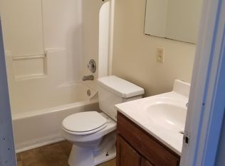 1013 Osage St, Saint Charles, MO 63301
