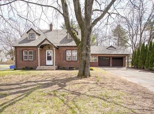 60 S Center St, Windsor Locks, CT 06096