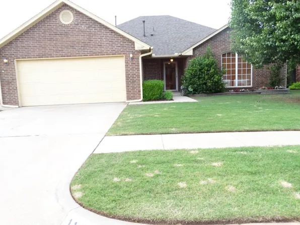 11137 SW 7th Cir, Yukon, OK 73099