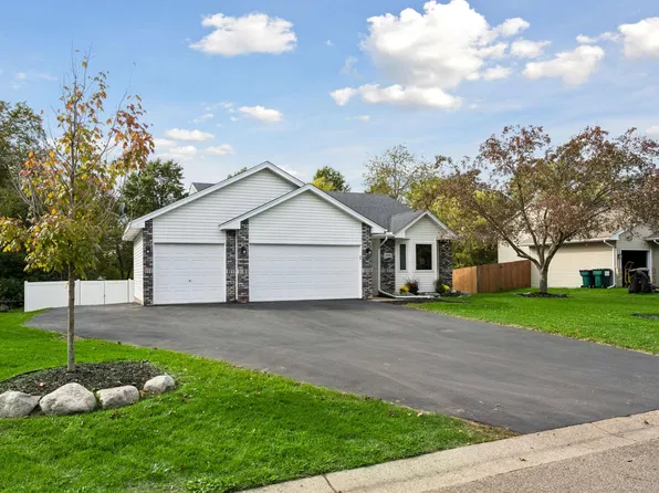 8986 Waconia St NE, Blaine, MN 55449