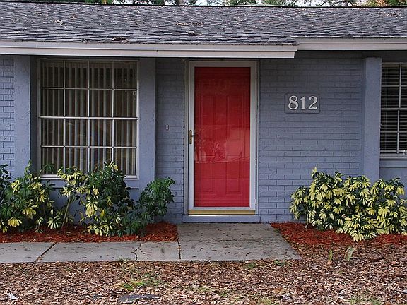 2nd image of 812 Briarcliff Dr