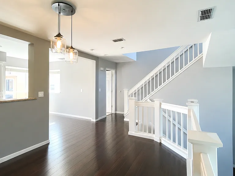 635 Condor Ct — Photo 5