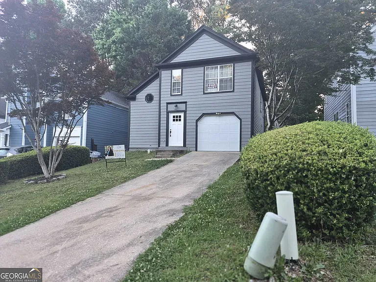 1020 Hampton Hill Ct — Photo 1
