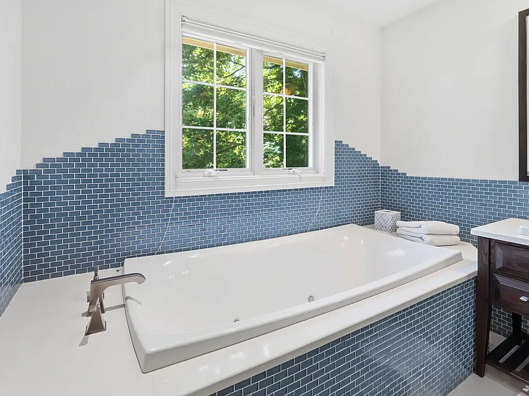 306 Harvard Ave — Photo 48