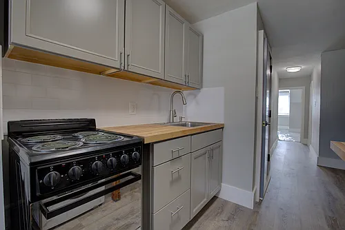 463 Main St #12 Photo 1