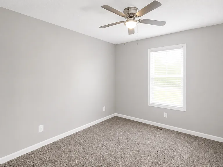 635 Ashley Oaks Dr — Photo 19