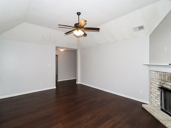 5th image of 9450 Darren Cir S
