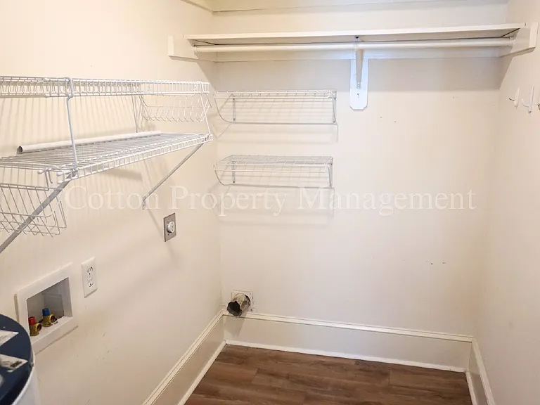 605 Harnett St — Photo 13