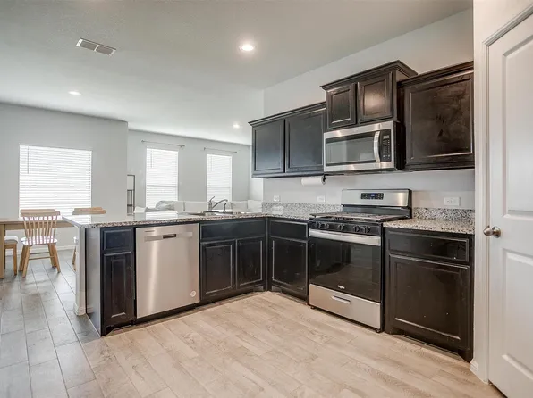 9721 Cherryville Rd, Fort Worth, TX 76108