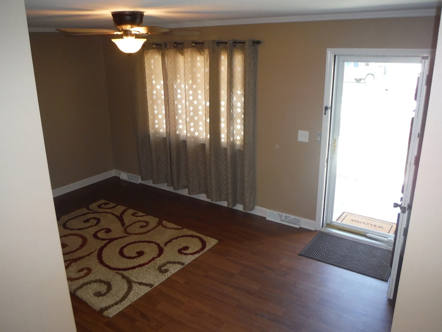 6533 Yorktown Ct photo 1
