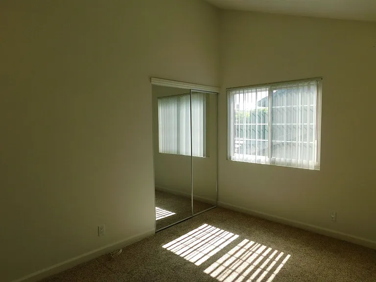 8312 Kingsdale Dr — Photo 23