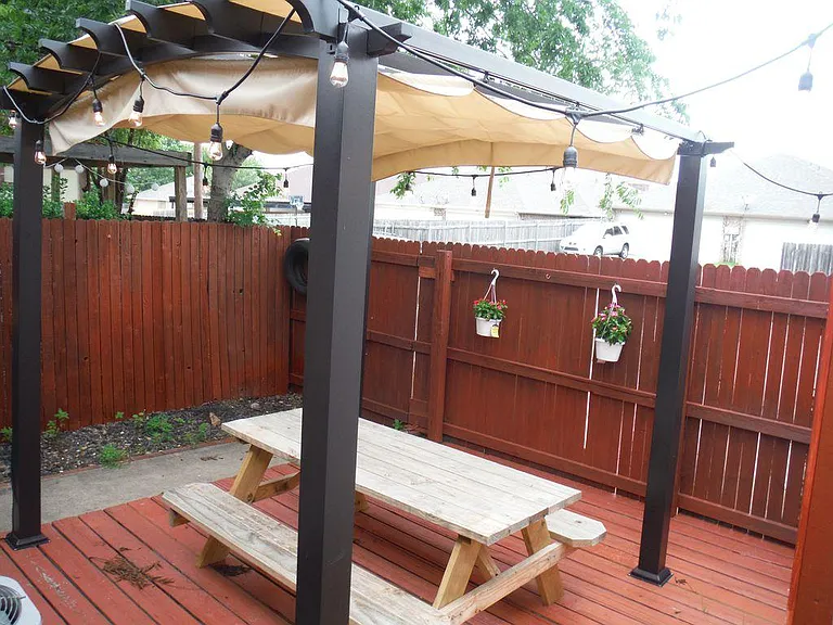 221 Hood St — Photo 12