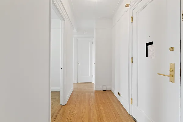 Rented by Compass | media 12