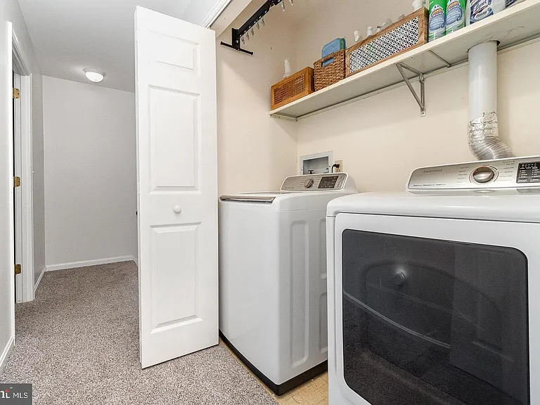 407 Cambridge Ct — Photo 21