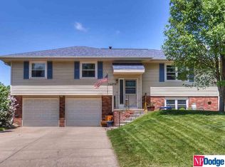 14606 R St, Omaha, NE 68137