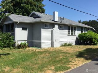318 Van Trump St NE, Yelm, WA 98597