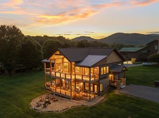 3598 Sugar Tree Dr, Sevierville, TN 37862