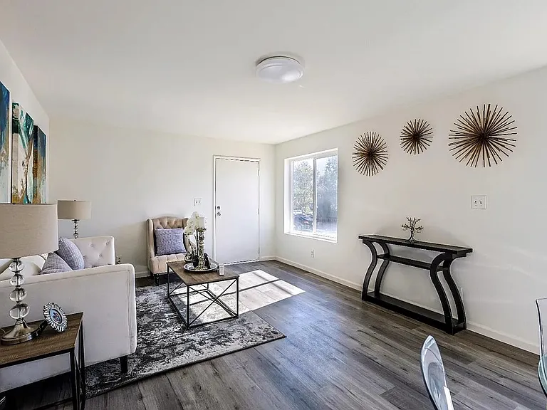 2911 California St #2 — Photo 7