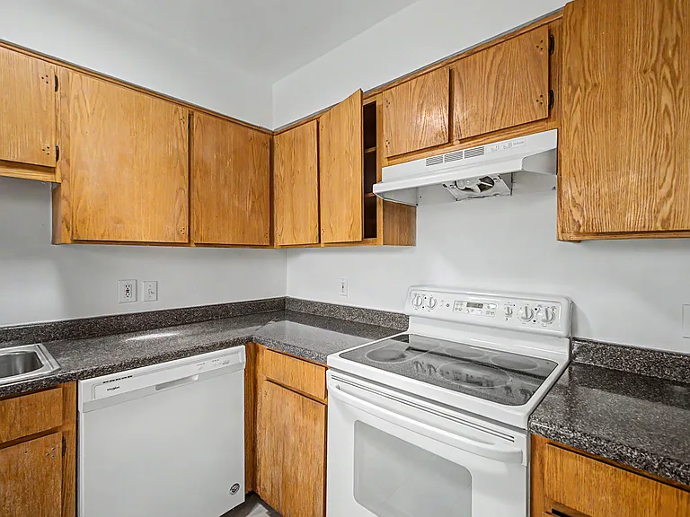1408 W Becker Ln #1 — Photo 13