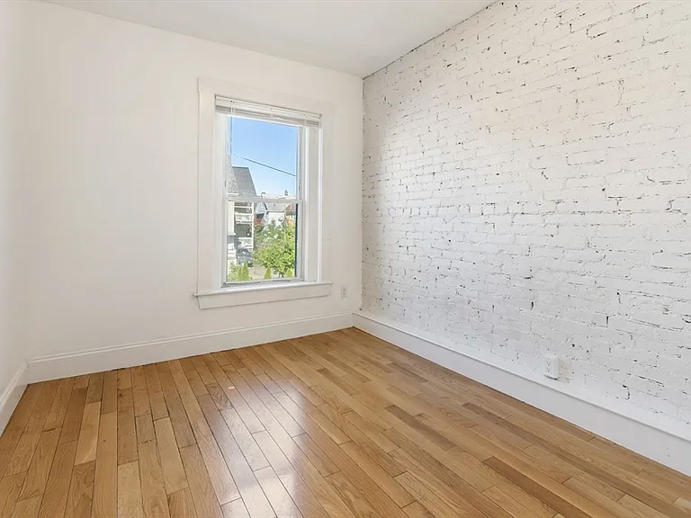 64 Florida St #2 — Photo 11
