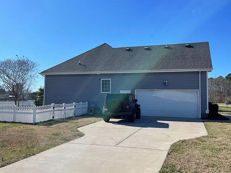 150 Travis Blvd — Photo 3