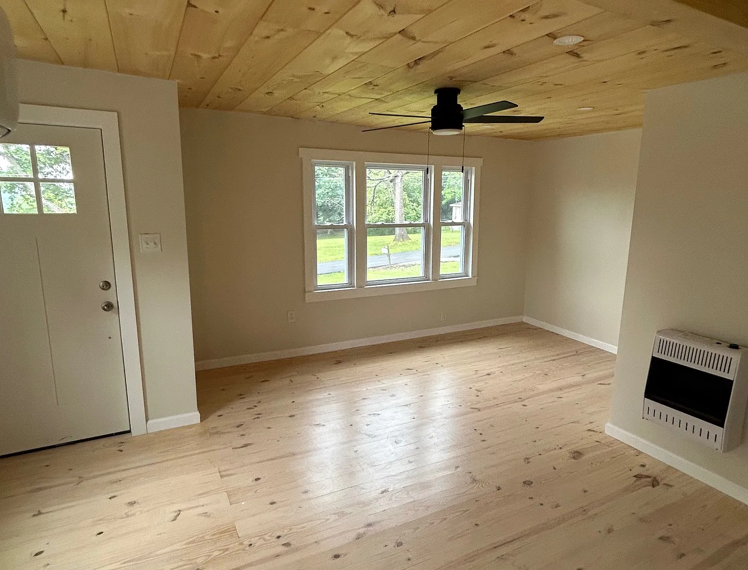 2 bed, 800 sqft, $975 — Photo 3