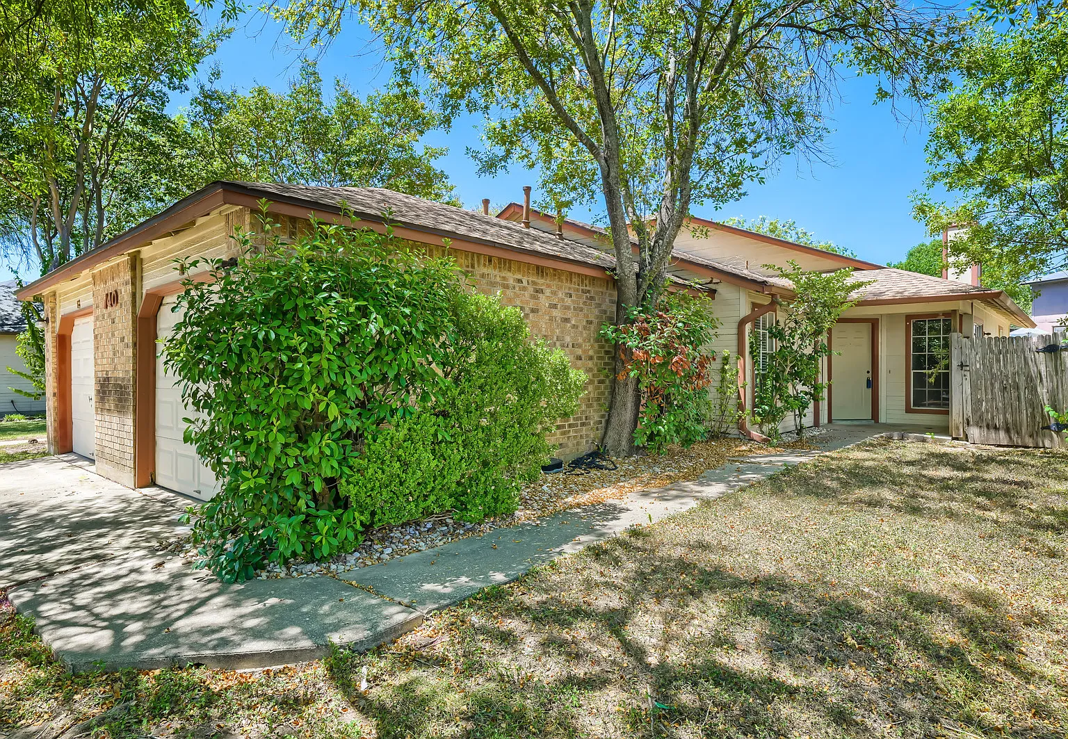 2 bed, 2.0 bath, 1148 sqft, $1,595 — Photo 1