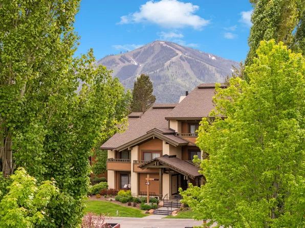 569 Wildflower Condo Dr, Sun Valley, ID 83353