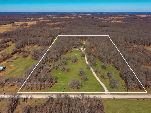 321 W Dade 122, Greenfield, MO 65661