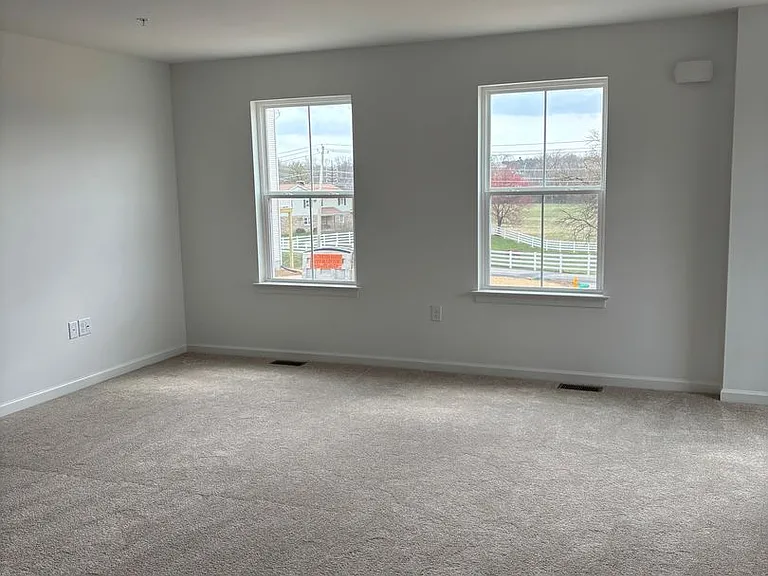 2 Meredith Way — Photo 17
