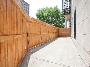 220 Roebling St #1H, Brooklyn, NY 11211