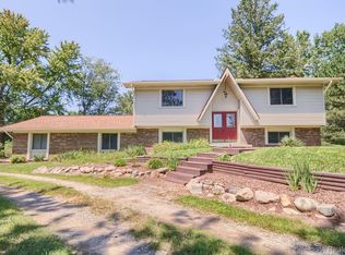 1650 Duck Creek Ln, Ortonville, MI 48462