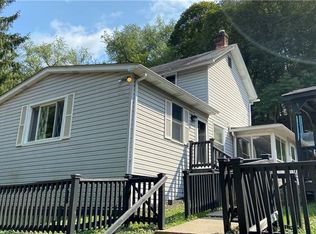 118 Ice Pond Rd, Leechburg, PA 15656