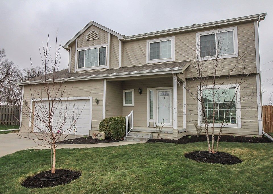 1st image of 18633 Weir Cir