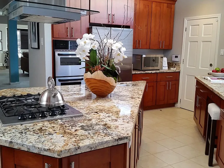 8418 Loyola Blvd — Photo 34