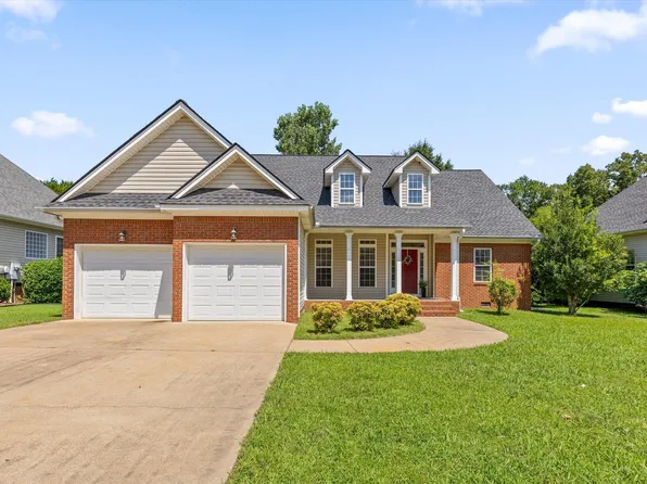 3423 Coach Dr, Hixson, TN 37343