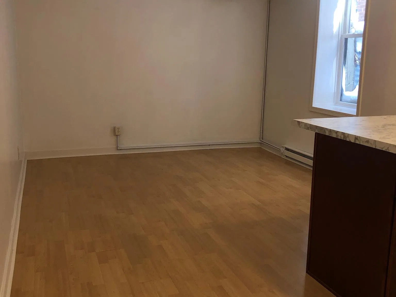 696 Grand Ave — Photo 4