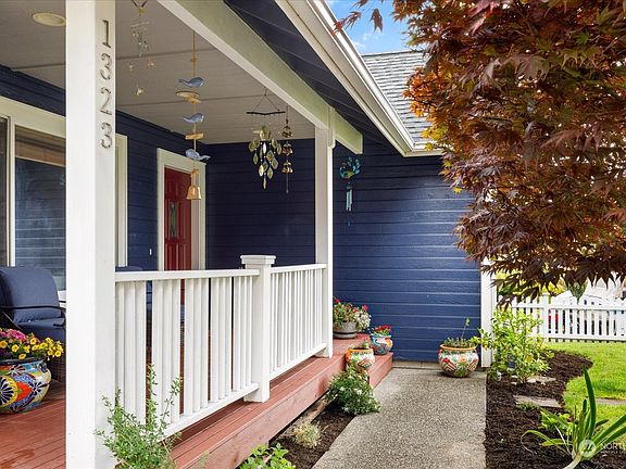 2nd image of 1323 Sealawn Boulevard