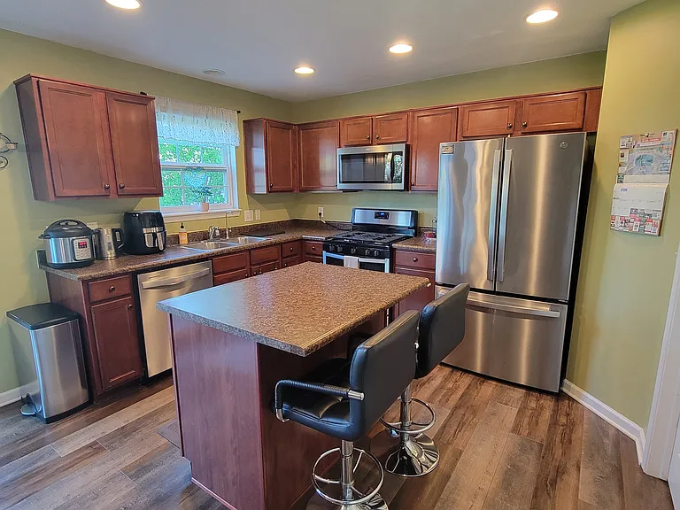 3564 Burlingame Blvd — Photo 16