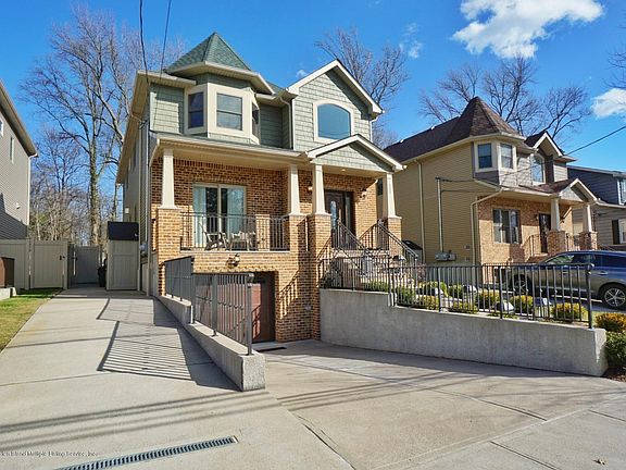 2nd image of 115 Madsen Ave