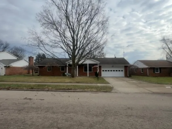 1001 Maplecrest Dr, Troy, OH 45373