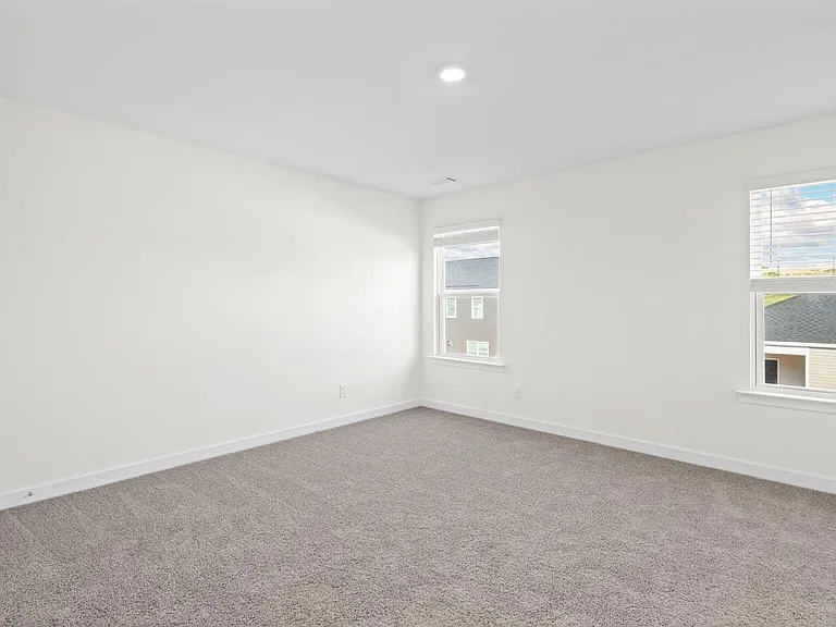 3729 Hawks Creek Dr — Photo 19