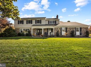 12 Canal Run W, Washington Crossing, PA 18977