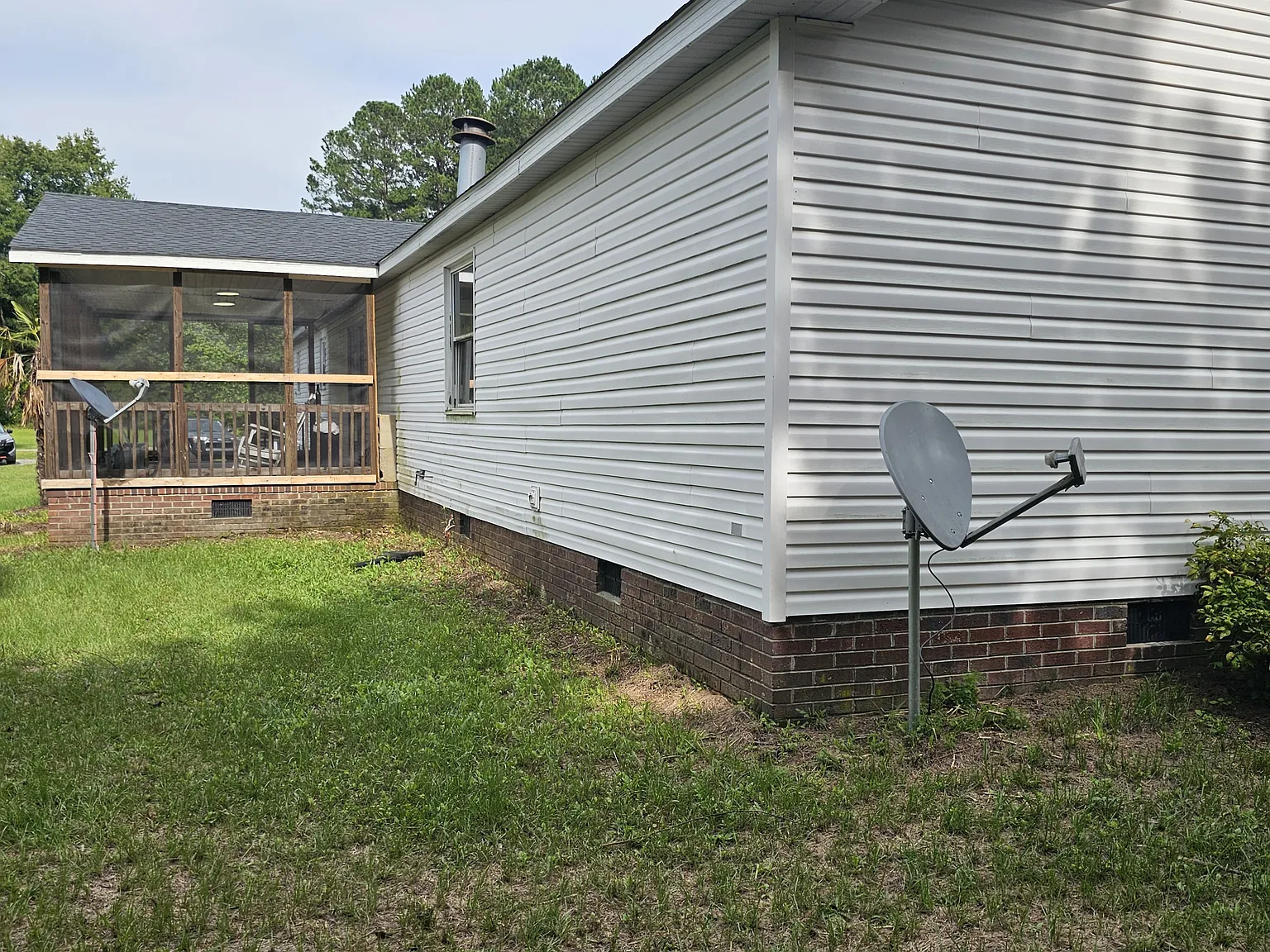 3 bed, 2081 sqft, $1,650 — Photo 3