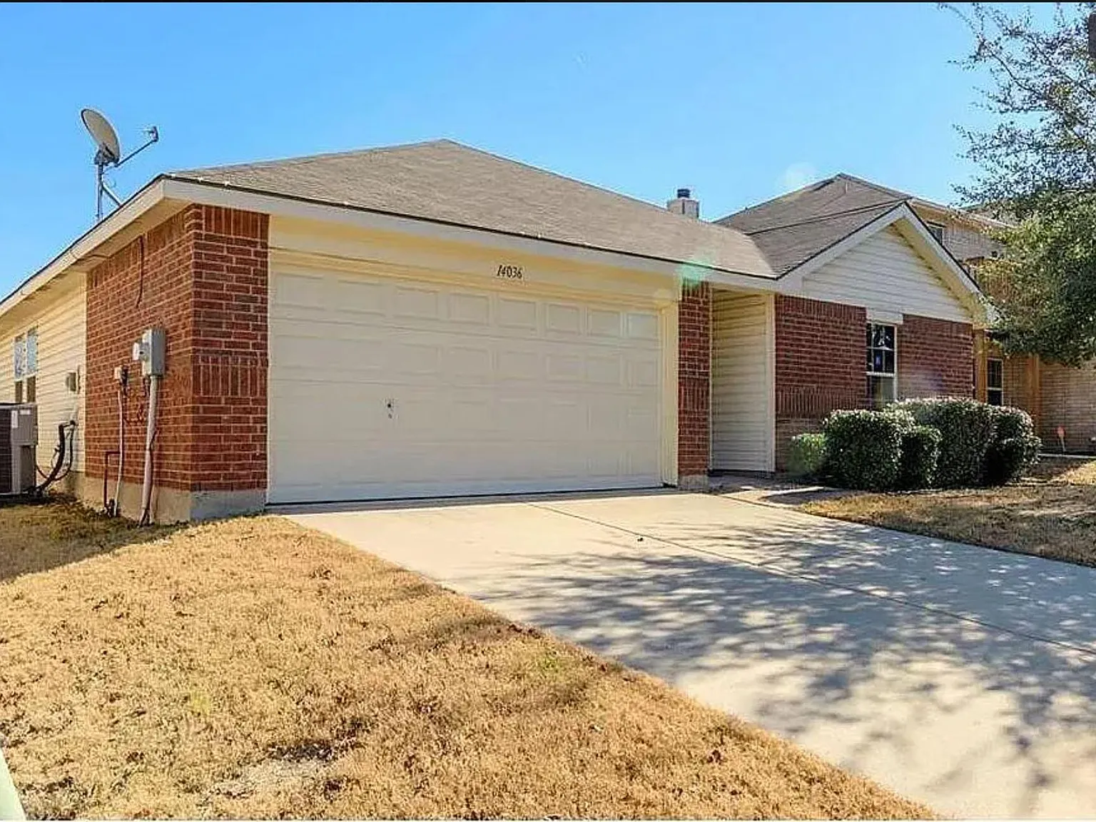 14036 Firebush Ln — Photo 2