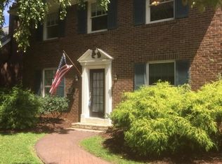 2257 Saratoga Dr, Louisville, KY 40205