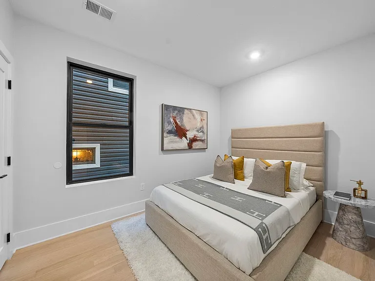 124 Glenwood Ave #3 — Photo 6