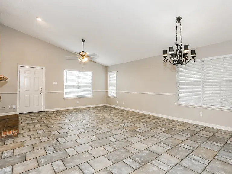 4326 Walsh Ln — Photo 6