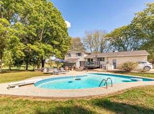 10325 Hoover Ave NW, Uniontown, OH