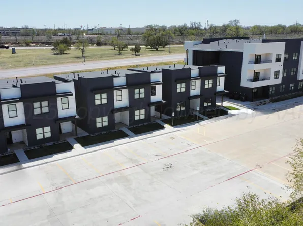 2 S Hunsley Hills Blvd, Canyon, TX 79015